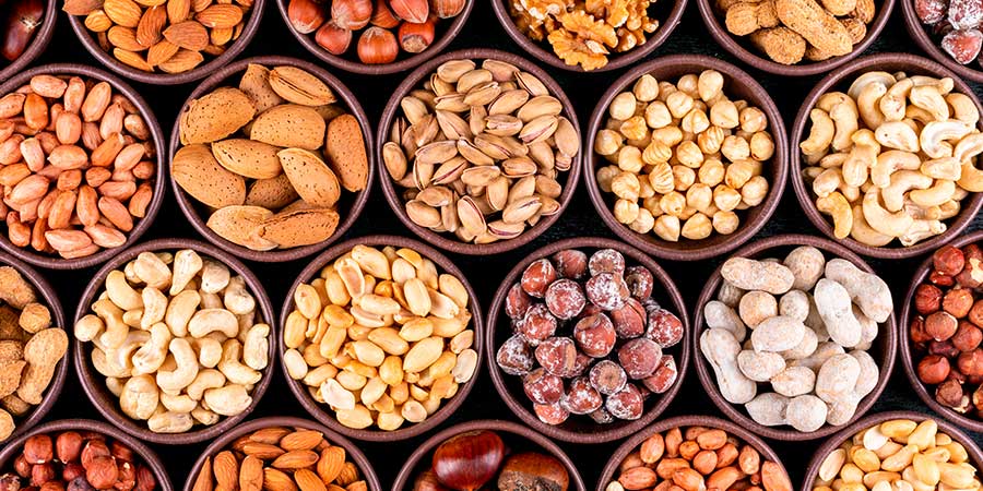 Frutos secos con más vitamina C para tomar en verano