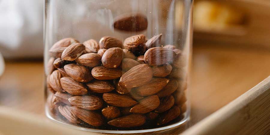 La almendra como fruto seco lleno de propiedades y beneficios