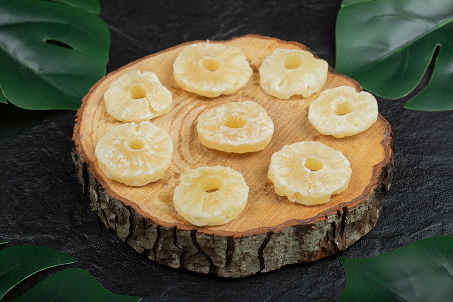 Rodajas de piña deshidratada