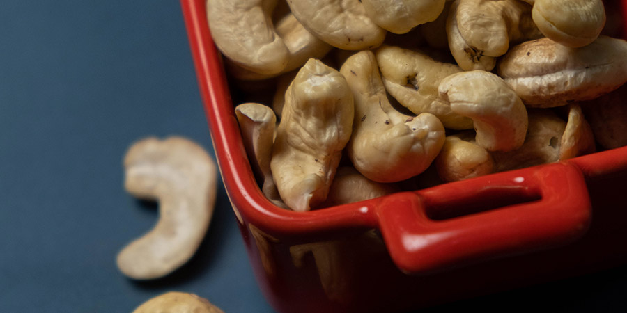 Tostar frutos en microondas