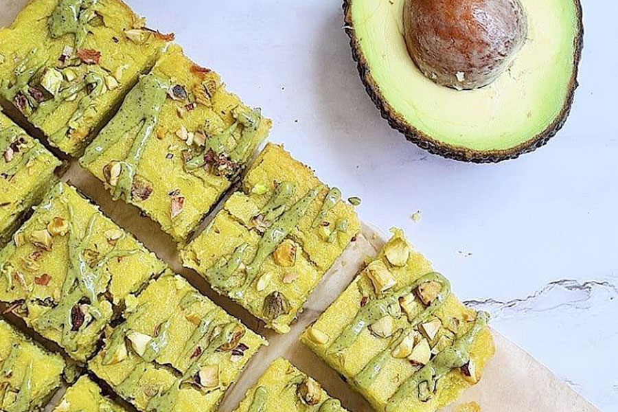 blondie de pistacho y aguacate-2