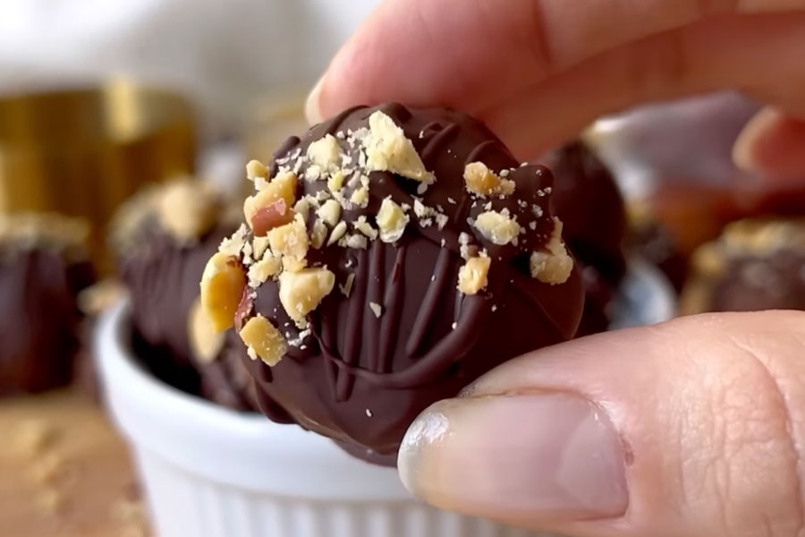 bolitas rellenas de cacahuetes