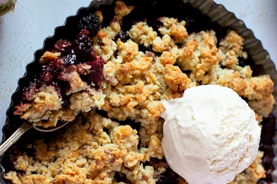 crumble de moras y avena-2