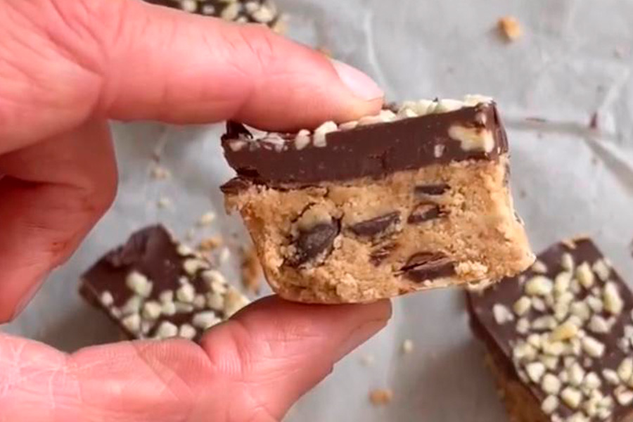cuadrados chocolate y almendras